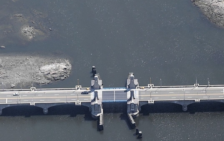Pelham Bridge: Pelham Bridge 12